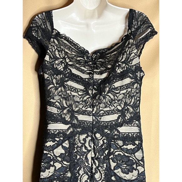 Nicole Miller Tempted By You Lace Gown in Black and Nude 16 - Picture 8 of 16